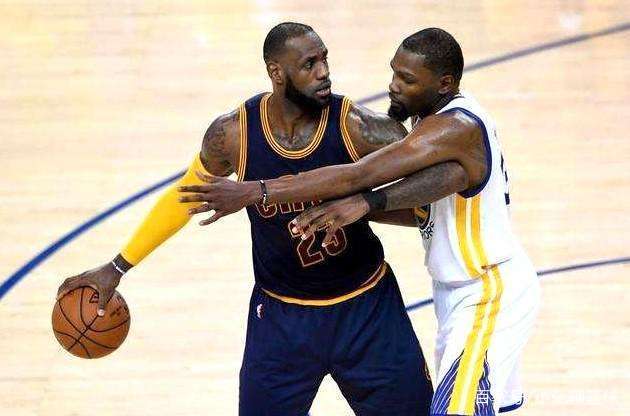 辽宁连续大胜展实力（辽宁连场大捷彰显统治力）