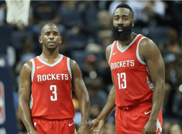 歌名应景，著名歌唱家波切利在世界杯抽签仪式演唱《今夜无人入眠》（波切利在世界杯抽签仪式献唱《今夜无人入眠》，歌名颇为应景）