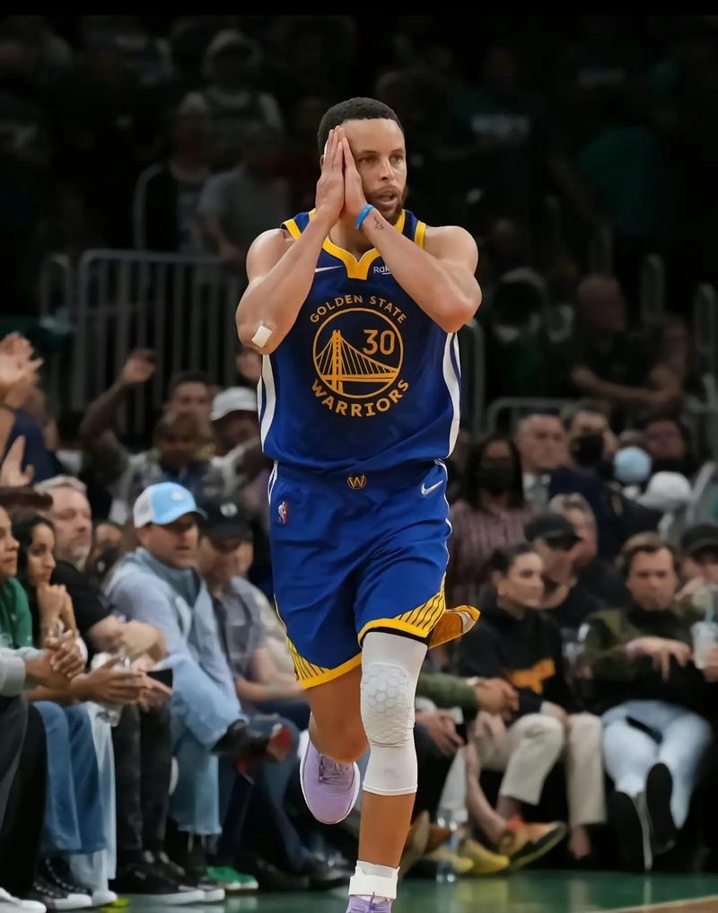 记者：450万+奖金已不足以续约伊尔迪兹；尤文对球员估价上亿（记者：450万年薪+奖金难留伊尔迪兹，尤文对其估值已过亿）