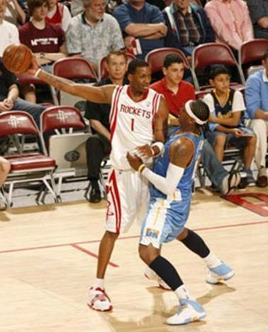 辽宁男篮王哲林关键得分带队胜（王哲林关键时刻发威，助辽宁男篮取胜）