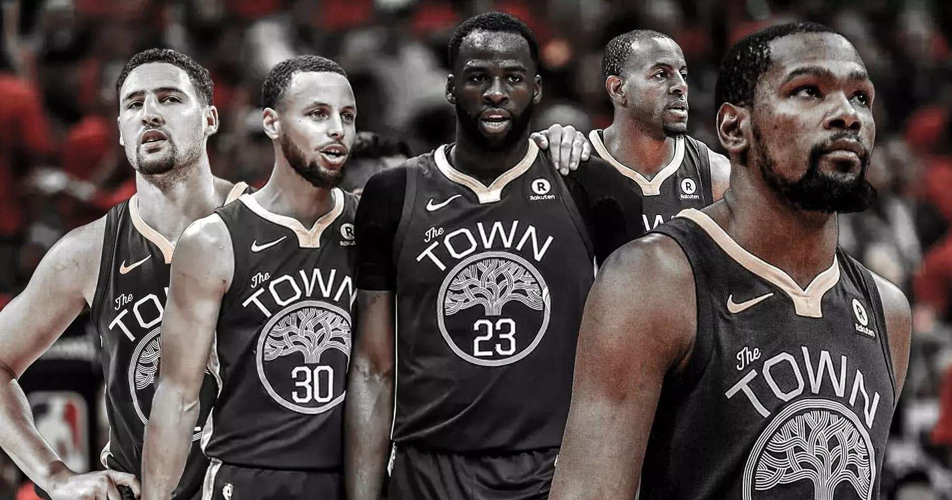 世界杯抽签引全球期待：没有“死亡之组”但不缺看点，传统强队并非稳坐钓鱼台（世界杯抽签全球瞩目：虽无死亡之组，看点依旧十足，豪强难言高枕无忧）