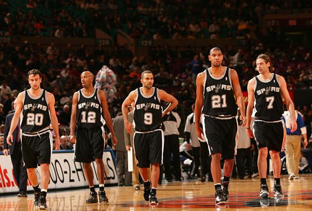 内马尔火线复出传射建功，带领桑托斯3-0赢下保级关键战（内马尔急速归队传射闪耀，率桑托斯3-0拿下保级生死战）