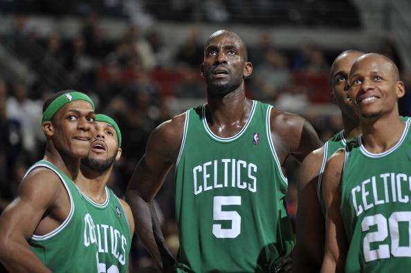 凯恩连续3场欧冠0球0助攻，为职业生涯并列最长场次（欧冠近3战凯恩0进球0助攻，追平其生涯最长纪录）